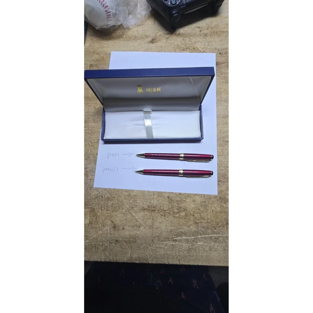 Bill Blass Manhattan Pen Set Burgundy Gold Ballpoint & Pencil Box